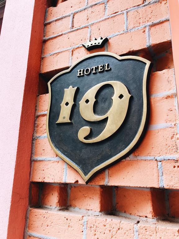 Hotel 19 Harkiv Dış mekan fotoğraf